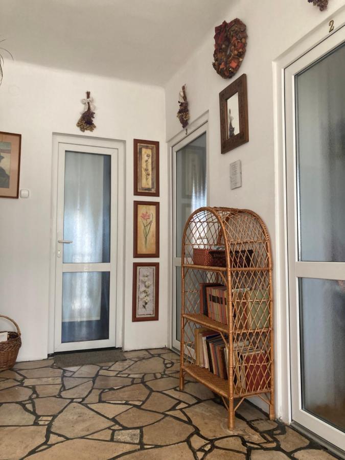 Apartman-Donau Tát Buitenkant foto